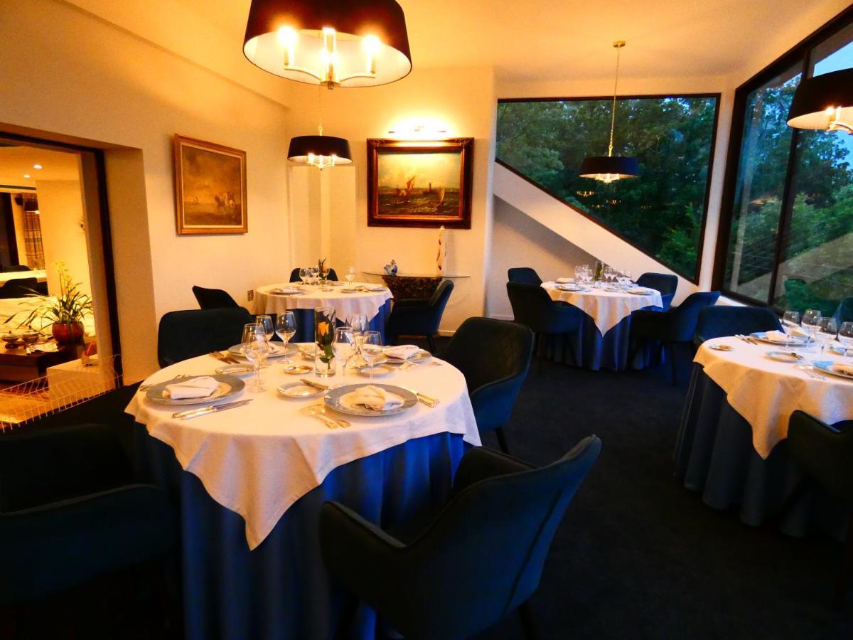 Hostellerie Restaurant Les Gorges De L'Aveyron Bruniquel Экстерьер фото