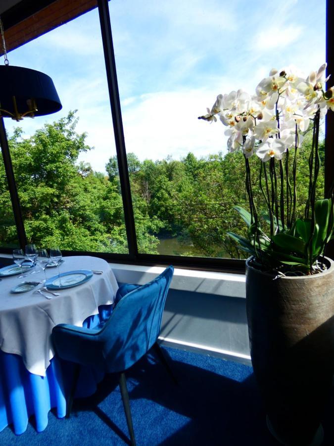 Hostellerie Restaurant Les Gorges De L'Aveyron Bruniquel Экстерьер фото